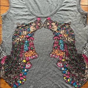 Chaser camel tee  🐪